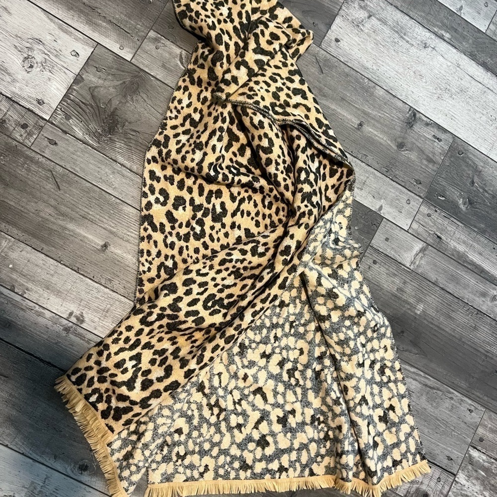 Leopard Print Knit Frayed Hem Chunky Large Animal Print Scarf